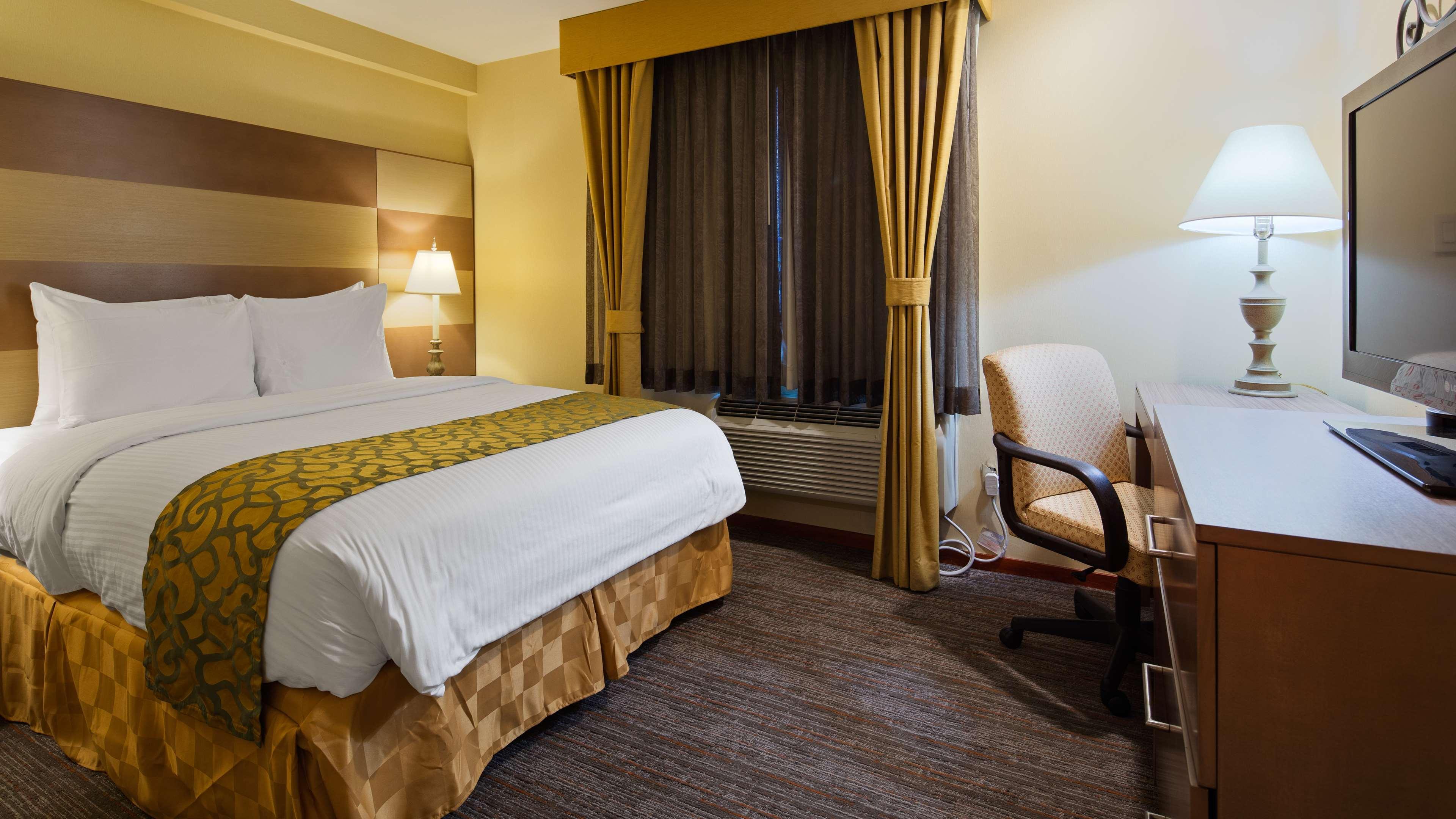 Best Western Queens Court New York City Exterior photo