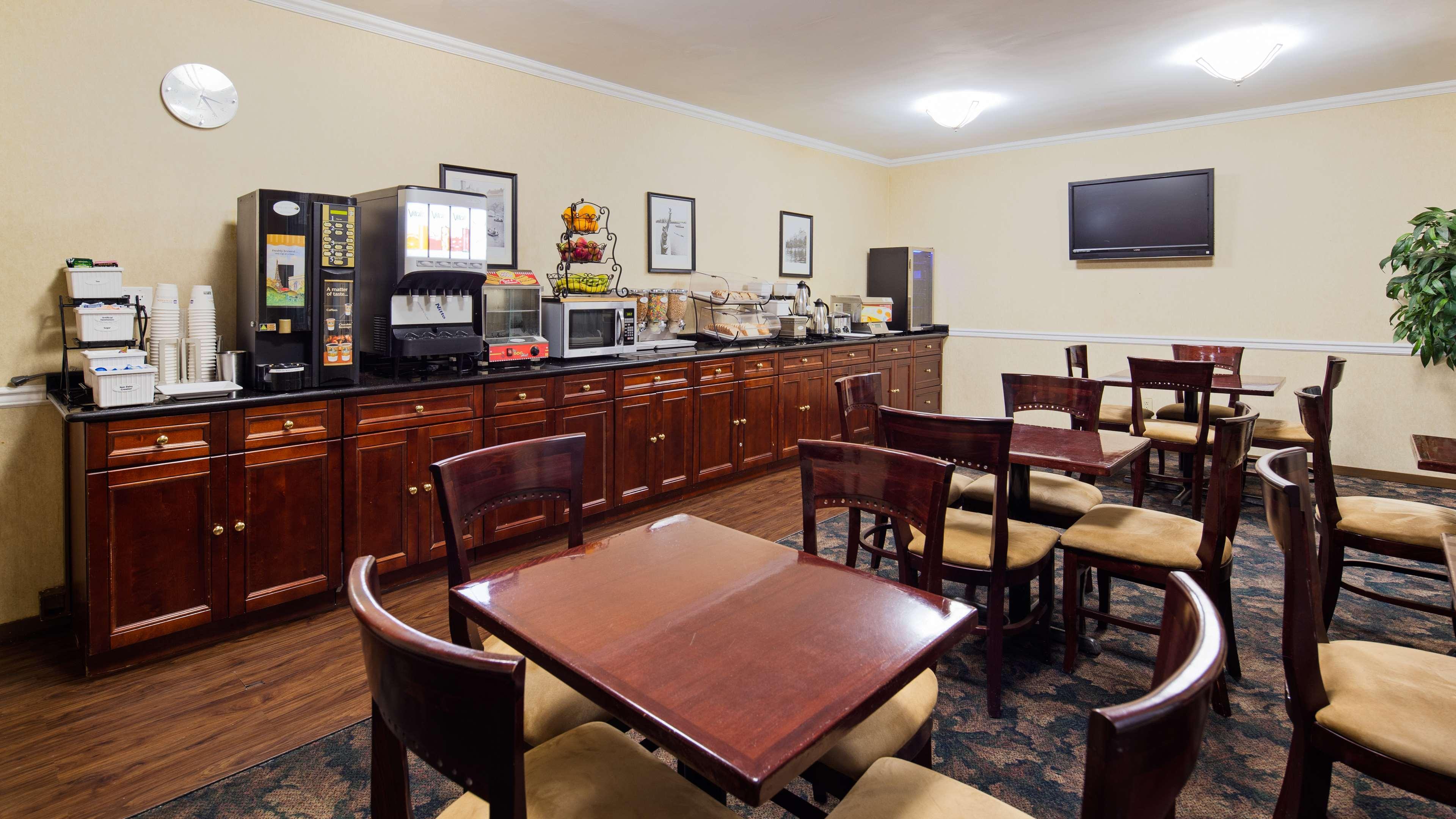 Best Western Queens Court New York City Exterior photo