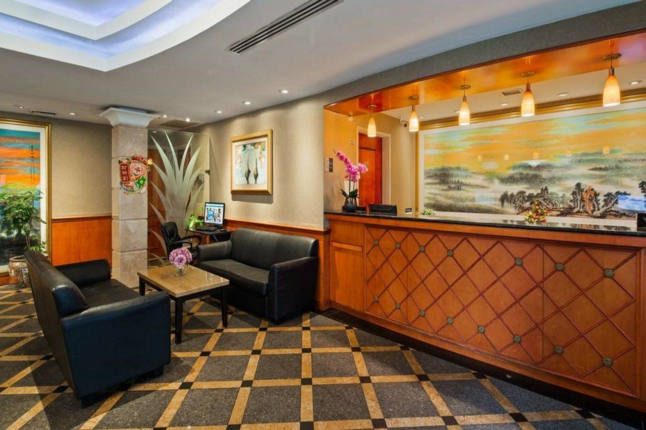 Best Western Queens Court New York City Exterior photo